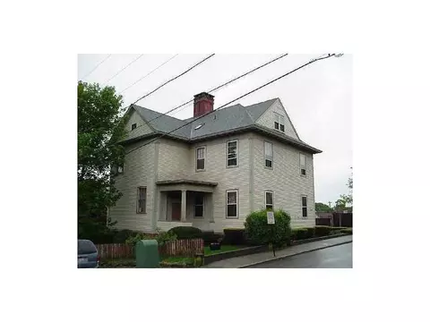 100 Marlborough St #1B, East Greenwich, RI 02818