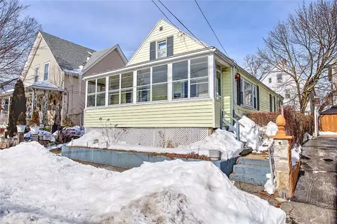 233 California Ave, Providence, RI 02905