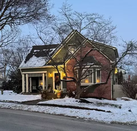 408 Fair St, Warwick, RI 02888