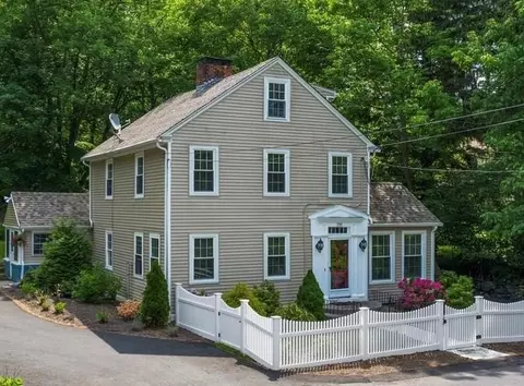 295 Main St, Cranston, RI 02921