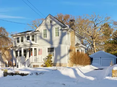 21 Linden St, Westerly, RI 02891