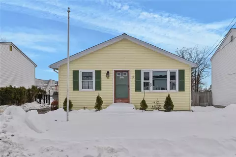57 Whirlaway Pl, Pawtucket, RI 02861