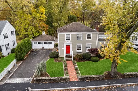224 Centre St, Rumford, RI 02916