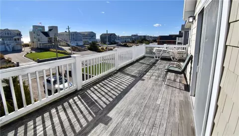 Exterior - 432 Atlantic Ave, Westerly, RI 02891 photo 1 of 8