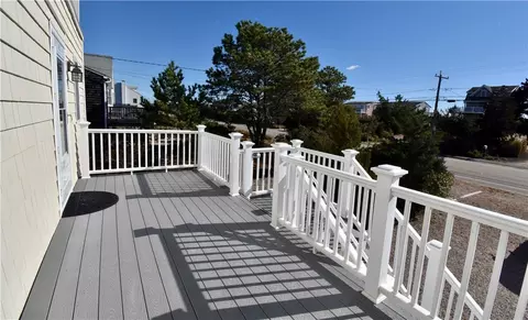 Exterior - 432 Atlantic Ave, Westerly, RI 02891 photo 3 of 8