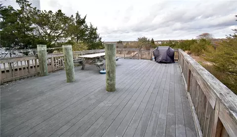 Exterior - 432 Atlantic Ave, Westerly, RI 02891 photo 5 of 8