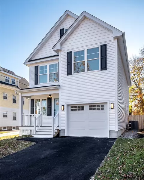 14 Ravenswood Ave, Providence, RI 02908