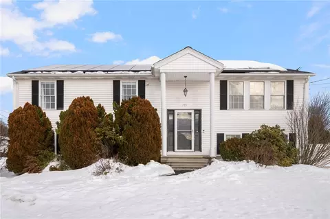 789 High St, Cumberland, RI 02864