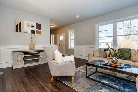Living - 52 Bruce Ln, Warwick, RI 02886 photo 5 of 5