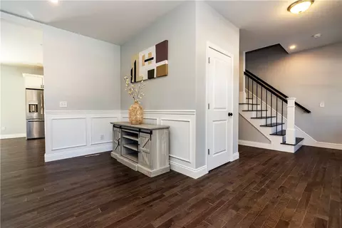 Entry Way - 52 Bruce Ln, Warwick, RI 02886 photo 3 of 16