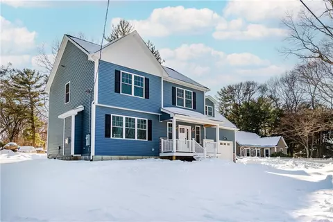 Exterior - 52 Bruce Ln, Warwick, RI 02886 photo 3 of 4