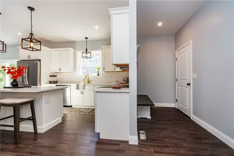 Entry Way - 52 Bruce Ln, Warwick, RI 02886 photo 5 of 16