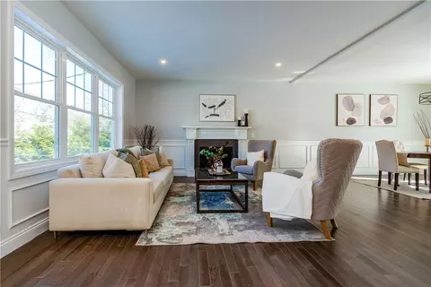 Living - 52 Bruce Ln, Warwick, RI 02886 photo 1 of 5