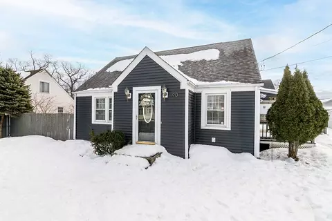 90 Massachusetts Ave, Warwick, RI 02888