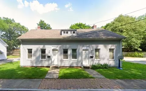 13 Pine St, Cranston, RI 02910