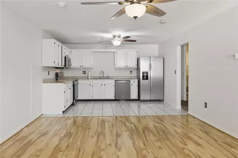444 Woodward Rd #17, North Providence, RI 02904