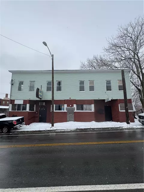 140 Dexter St, Pawtucket, RI 02860