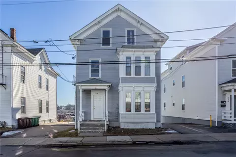 120 East St, Woonsocket, RI 02895