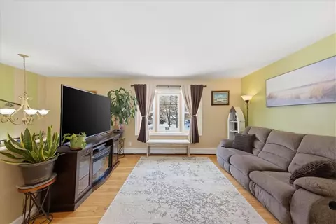 8 Wall St, Westerly, RI 02891 photo 11