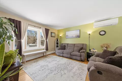 8 Wall St, Westerly, RI 02891 photo 9