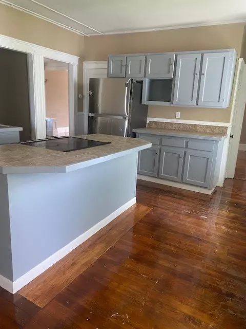 346 Carrington Ave, Woonsocket, RI 02895