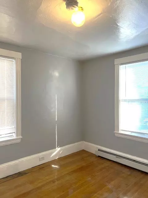 Bedroom - 346 Carrington Ave, Woonsocket, RI 02895 photo 1 of 2