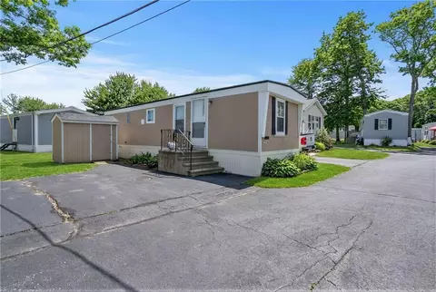 743 Forest Park Ave, Middletown, RI 02842