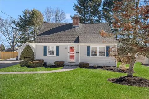 58 Meredith Dr, Cranston, RI 02920