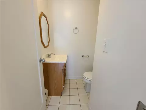 Bath - 426 S County Trl, Exeter, RI 02822 photo 1 of 2
