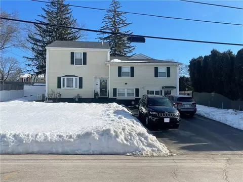 33 Kent St, Cumberland, RI 02864