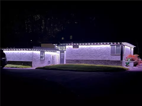 35 Fenwood Ave, Smithfield, RI 02917