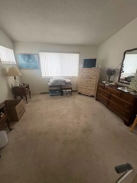 833 Halifax Dr, Warwick, RI 02886 photo 6