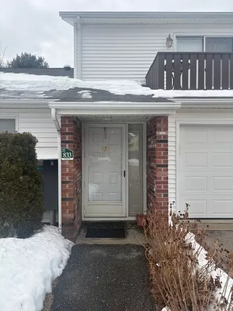 833 Halifax Dr, Warwick, RI 02886