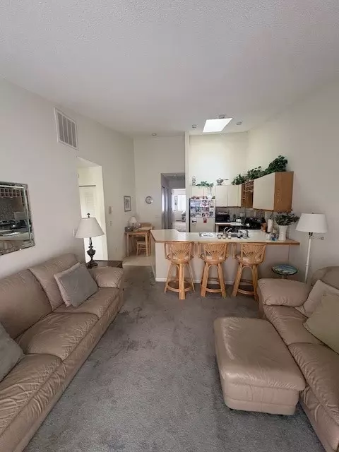 833 Halifax Dr, Warwick, RI 02886 photo 2