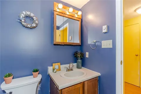 Bath - 200 Post Rd #419, Warwick, RI 02888 photo 2 of 4