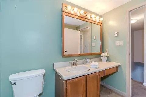 Bath - 200 Post Rd #419, Warwick, RI 02888 photo 4 of 4