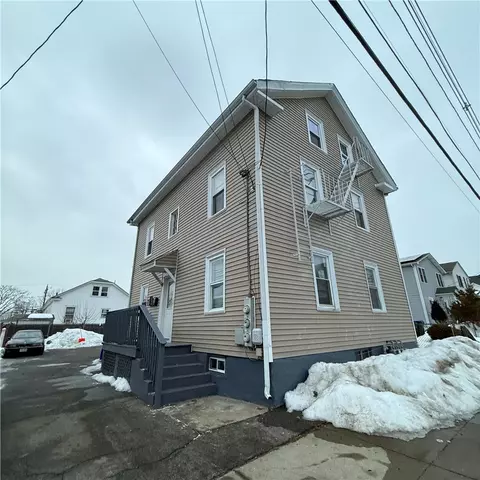 48 Unit St, Providence, RI 02909