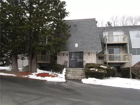 1560 Douglas Ave #C33, North Providence, RI 02904