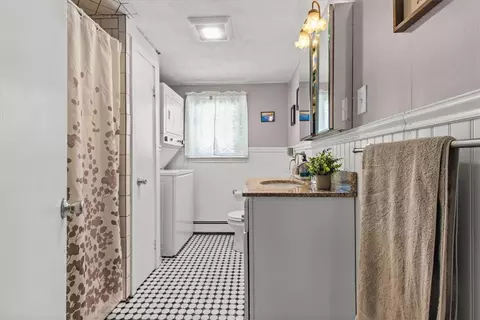 Bath - 5 Marion St, Westerly, RI 02891 photo 2 of 2
