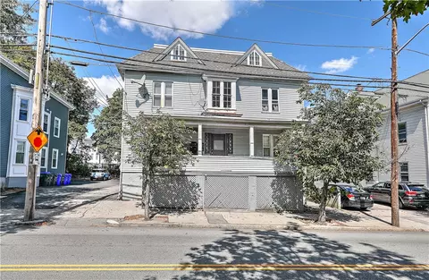 124 Pitman St, Providence, RI 02906