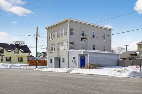 538 Wood Ave, Woonsocket, RI 02895