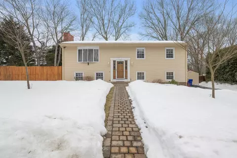 57 Setian Ln, West Warwick, RI 02893
