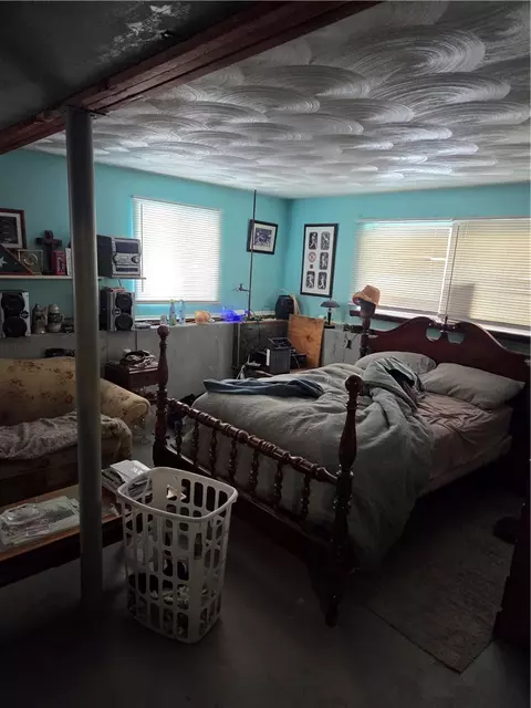 32 Longfellow Dr, Coventry, RI 02816 photo 4