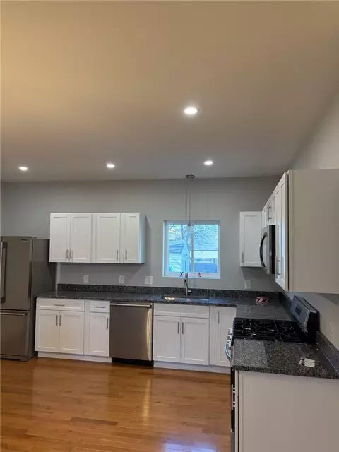 Kitchen - 184 Avenue C #M4, Woonsocket, RI 02895 photo 2 of 2
