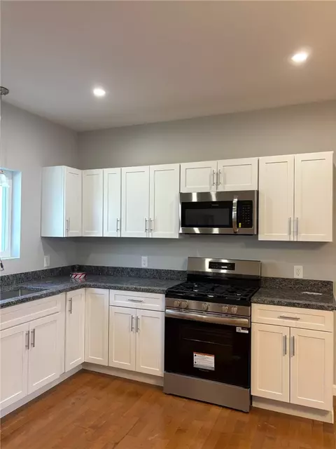 Kitchen - 184 Avenue C #M4, Woonsocket, RI 02895 photo 1 of 2