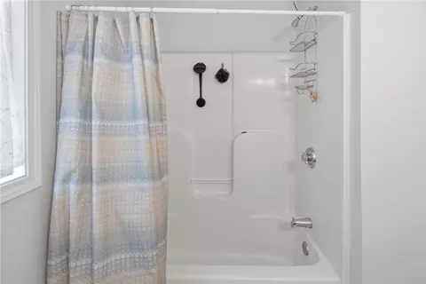 Bath - 65 Rolling Meadows Rd, Pascoag, RI 02859 photo 5 of 7