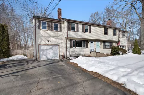 19 Evergreen St #A, Medway, MA 02053