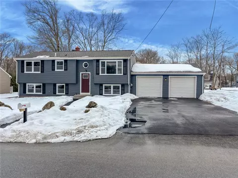 114 Burlingame Rd, West Warwick, RI 02893