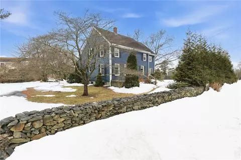179 Schoolhouse Rd, Warren, RI 02885