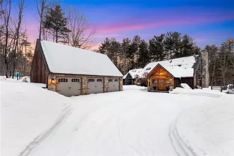 7 Trout Brook Ln, North Smithfield, RI 02896
